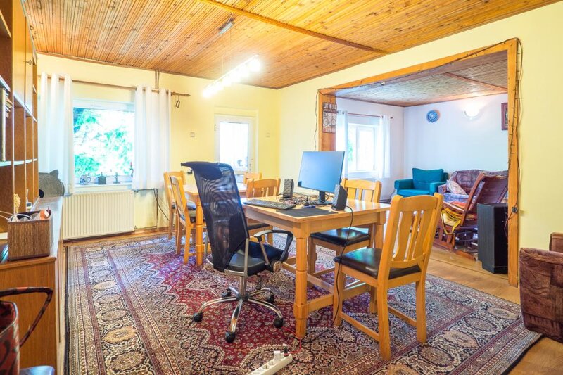 Valeni de Munte,  Fagetu, vila 5 camere, 160mp utili, curte 850mp